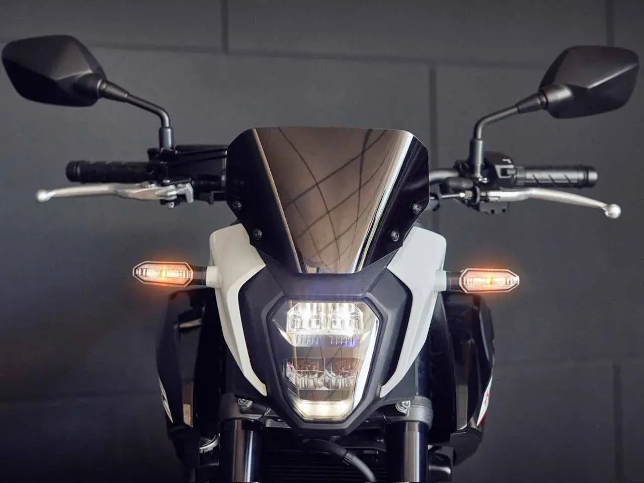 Honda CB 500 Hornet painel frontal