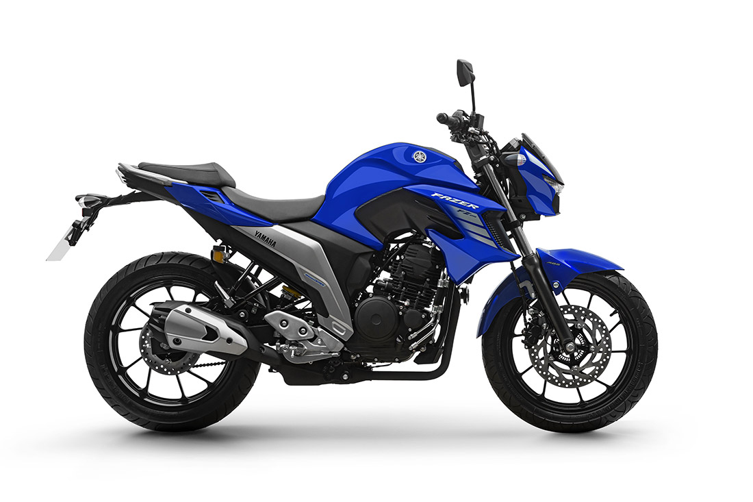 Motocicleta Yamaha FZ25 2024 na cor azul