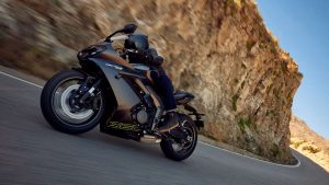 Triumph Daytona 660 tem mesmo tudo o que os fãs de motos esperam? Confira