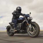 Triumph Rocket 3 Storm no Brasil: potência de 2.500 cc e 182 cv para 2025