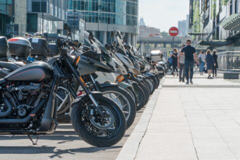 7 motos mais compactas para estacionar com facilidade